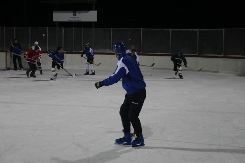 gal/Eishockeyspiel in Toblach/2008-02-02 SVR Eishockey 093.jpg